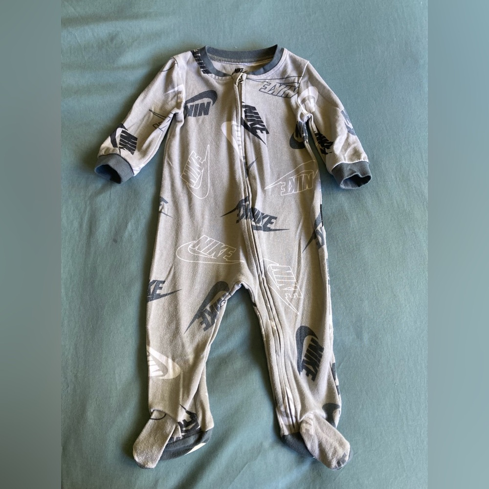 Nike baby pajamas, grey, size 9 months